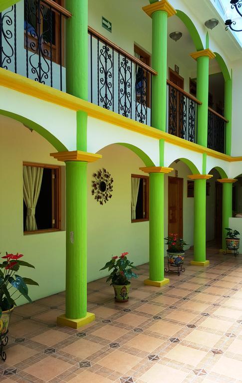 Hotel Posada Las Rosas San Cristobal de las Casas Exterior photo