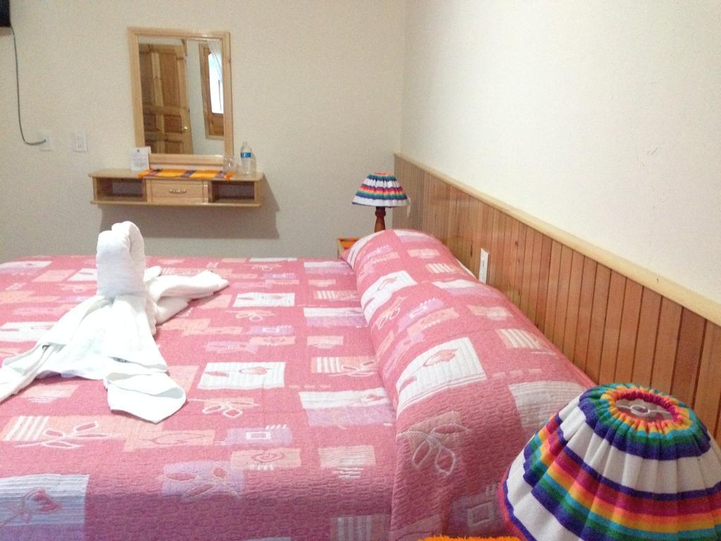 Hotel Posada Las Rosas San Cristobal de las Casas Room photo